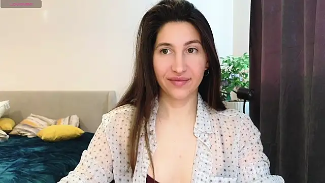 Snapshot of marrycolins chatting on 02/25/26, 02:43 marrycolins online show from 02/25/26, 02:43