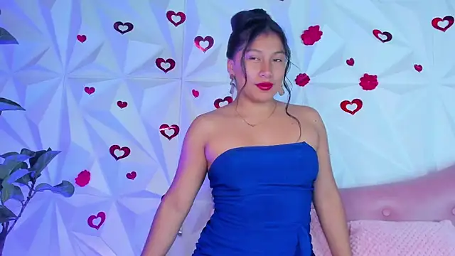 LinnaGardenia online show from 03/05/25, 02:12