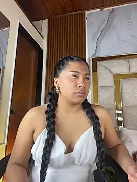 Snapshot of LinnaGardenia chatting on 02/15/26, 02:58 LinnaGardenia online show from 02/15/26, 02:58