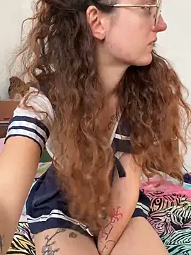  foxygirl  online show from 10/28/25, 11:14