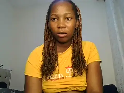 Snapshot of Petitiebooty chatting on 02/08/25, 01:11 Petitiebooty online show from 02/08/25, 01:11