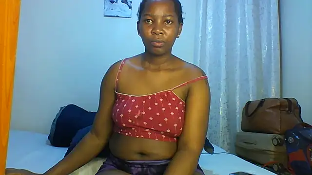 Snapshot of Petitiebooty chatting on 11/17/25, 06:41 Petitiebooty online show from 11/17/25, 06:41