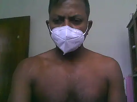 Snapshot of chocodk01 chatting on 02/08/25, 06:22 chocodk01 online show from 02/08/25, 06:22