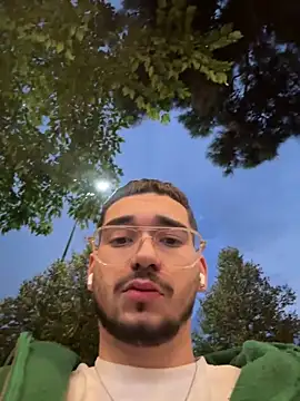 mertkaan27 online show from 11/23/25, 03:01