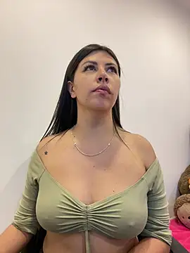 Alanna atm  online show from 04/25/26, 10:07