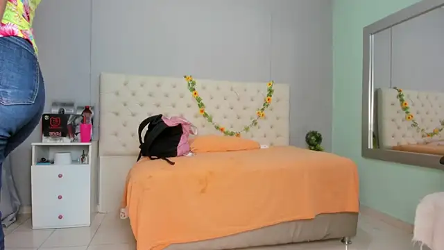 nami sam01 online show from 03/01/25, 12:34