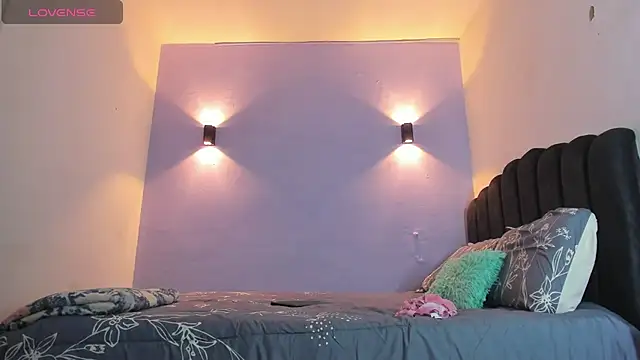 Sofia Clauss  online show from 02/12/25, 03:29