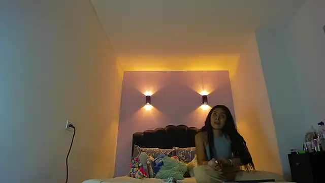 Sofia Clauss  online show from 02/08/26, 03:21