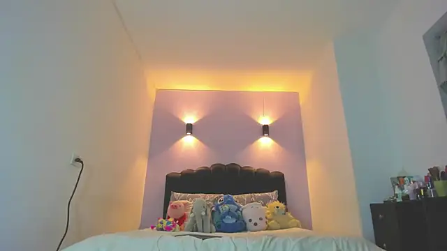 Sofia Clauss  online show from 04/26/26, 04:10