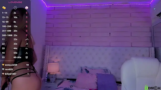 Snapshot of Yaaky_ chatting on 12/11/24, 12:02 Yaaky online show from 12/11/24, 12:02