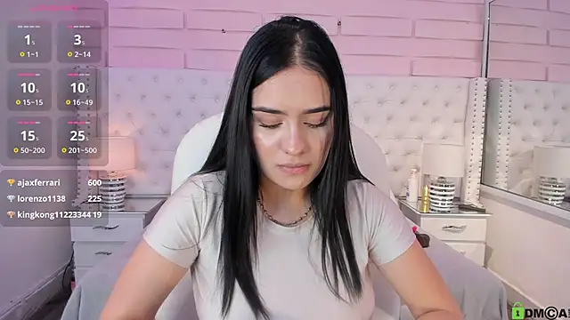 Snapshot of Yaaky_ chatting on 02/18/25, 12:15 Yaaky online show from 02/18/25, 12:15