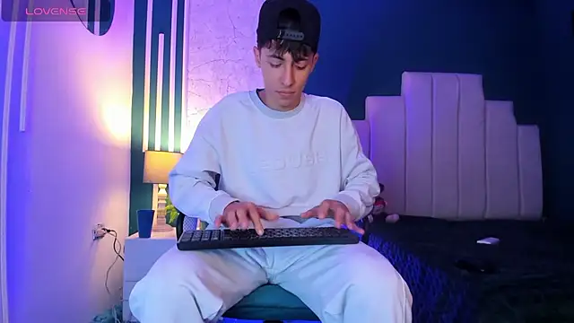 AlessandroDybala online show from 02/19/25, 11:49