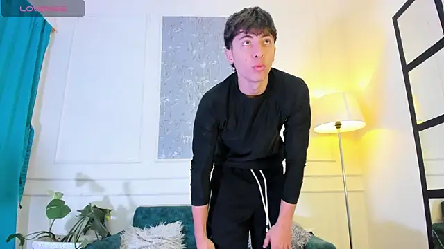 AlessandroDybala online show from 10/21/25, 12:06