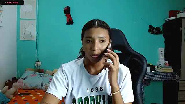 sensitive brunette online show from 02/13/26, 12:50