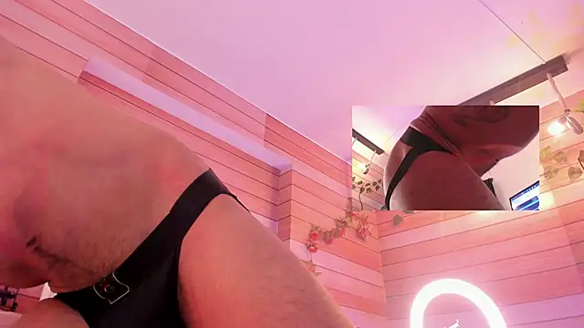 Snapshot of Tom_cooper_ chatting on 02/16/25, 04:10 Tom cooper online show from 02/16/25, 04:10