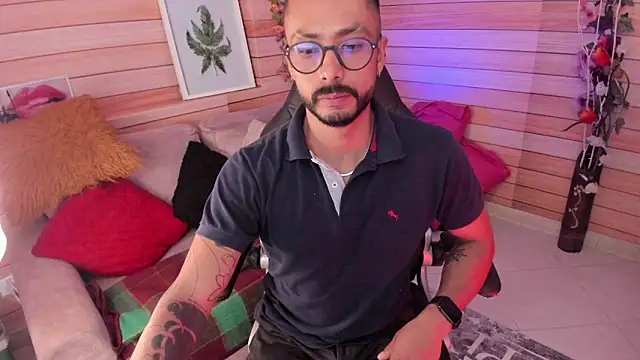 Snapshot of Tom_cooper_ chatting on 03/12/25, 01:08 Tom cooper online show from 03/12/25, 01:08