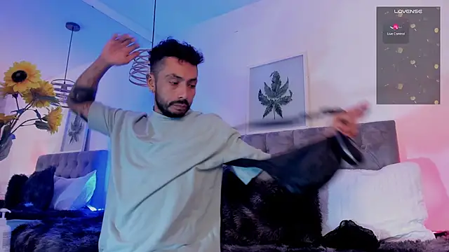 Snapshot of Tom_cooper_ chatting on 09/28/25, 11:59 Tom cooper online show from 09/28/25, 11:59