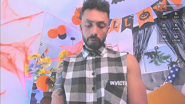 Snapshot of Tom_cooper_ chatting on 10/17/25, 12:52 Tom cooper online show from 10/17/25, 12:52