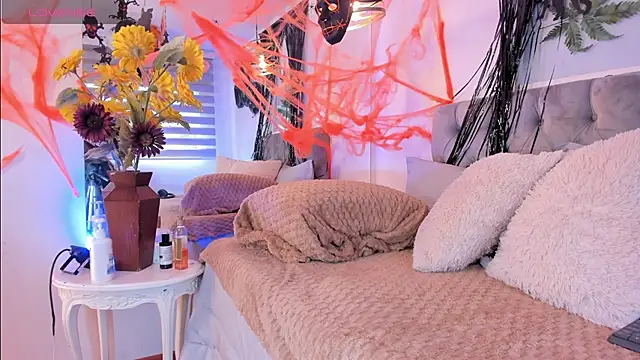 Snapshot of Tom_cooper_ chatting on 10/19/25, 12:39 Tom cooper online show from 10/19/25, 12:39