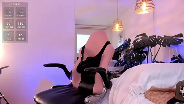 Snapshot of Tom_cooper_ chatting on 12/04/25, 01:09 Tom cooper online show from 12/04/25, 01:09