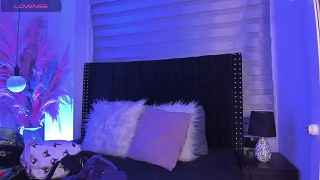 Sofiia-Rubb online show from 02/11/25, 04:11