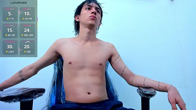 JeanRam18 online show from 10/31/25, 06:09