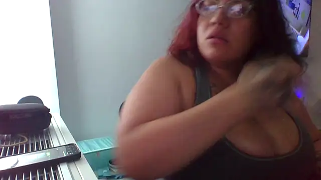 Snapshot of WitchiKitti chatting on 07/17/26, 05:47 WitchiKitti online show from 07/17/26, 05:47