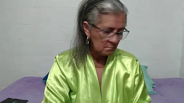 candy mature  online show from 10/06/25, 11:35