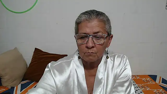 candy mature  online show from 03/04/26, 11:00