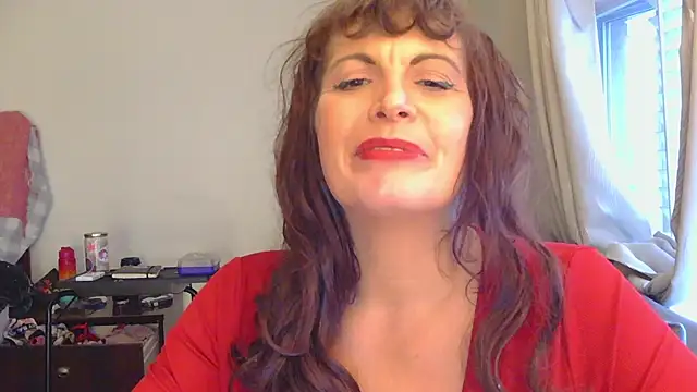 Snapshot of HeyyImHarlowe chatting on 12/11/24, 01:28 HeyyImHarlowe online show from 12/11/24, 01:28