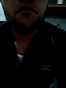 Snapshot of crowten chatting on 12/15/25, 07:56 crowten online show from 12/15/25, 07:56