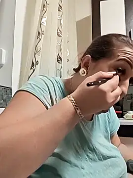 AvaLloyd online show from 10/22/25, 02:01