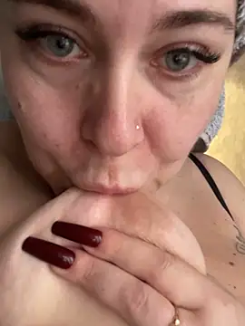 CuteNata online show from 02/06/25, 07:24