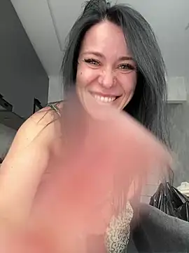 CuteNata online show from 02/04/26, 10:21