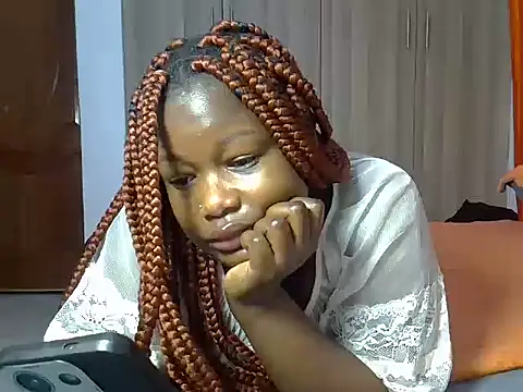 Snapshot of freaky_juicy chatting on 10/24/25, 05:04 freaky juicy online show from 10/24/25, 05:04