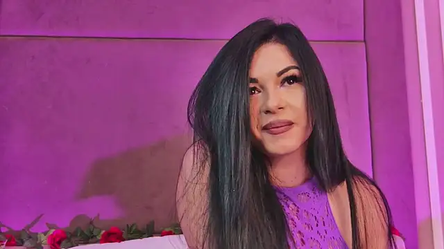 EmilyColle  online show from 03/01/25, 08:13