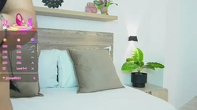 keyla scott  online show from 11/15/25, 09:21