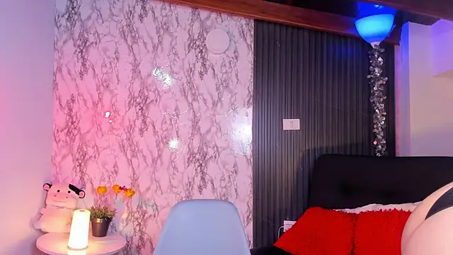 chloe blue online show from 01/31/25, 11:46