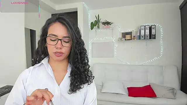 Snapshot of susana_monroy chatting on 07/28/26, 06:42 susana monroy online show from 07/28/26, 06:42