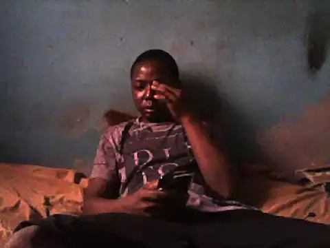 Snapshot of little__joy chatting on 02/27/25, 03:05 little joy online show from 02/27/25, 03:05