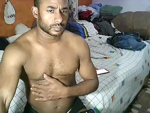 Snapshot of Negroricobaby chatting on 03/06/25, 04:08 Negroricobaby online show from 03/06/25, 04:08