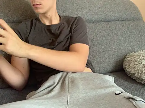 Honeeymaster online show from 10/05/25, 09:40