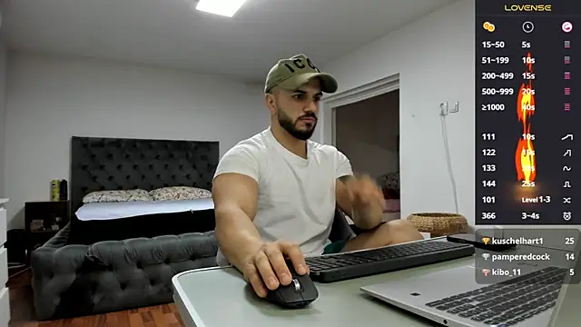 supermanboy94 online show from 04/01/26, 06:25