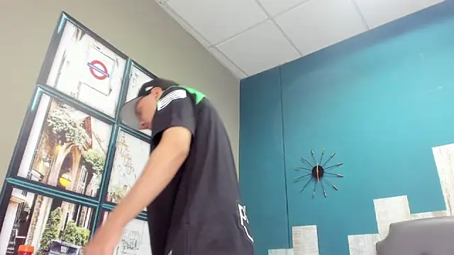 Snapshot of Rhaegal_hot chatting on 01/20/25, 07:14 Rhaegal hot online show from 01/20/25, 07:14