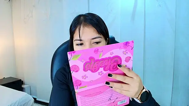 lina bedoya  online show from 12/01/25, 11:37