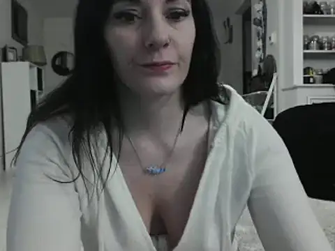 CrystalLakeXO online show from 01/24/25, 06:35