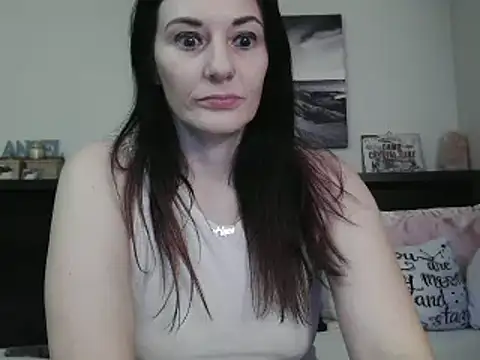 CrystalLakeXO online show from 02/04/25, 06:04