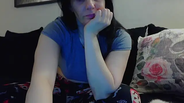 CrystalLakeXO online show from 10/10/25, 04:33