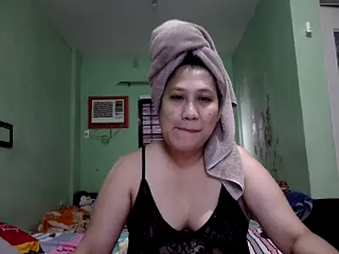 Snapshot of sweetsexysmile chatting on 07/24/26, 01:36 sweetsexysmile online show from 07/24/26, 01:36