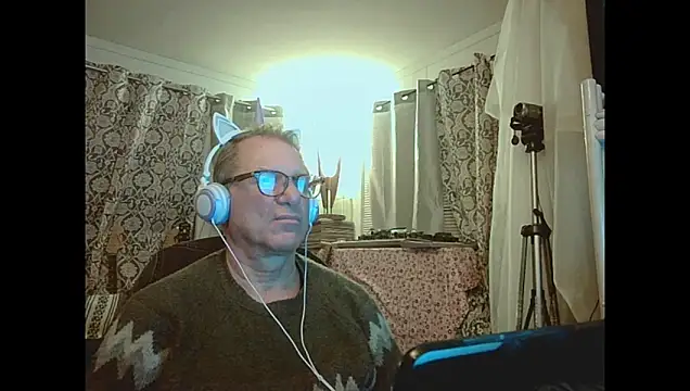 coryassman online show from 04/23/26, 07:52